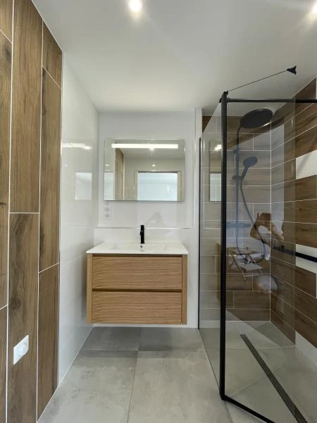 Agencement de salle de bain au Pouliguen